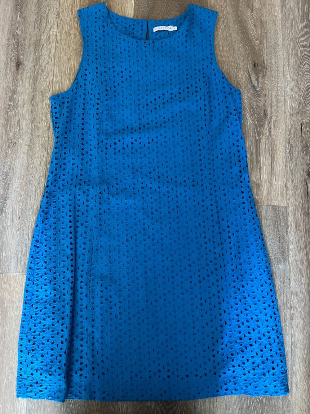 NWOT ALFRED SUNG 100% Cotton Shift Dress - Size 14 - Eyelet, Blue